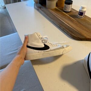 NIKE BLAZERS White and Black High-Top Shoes